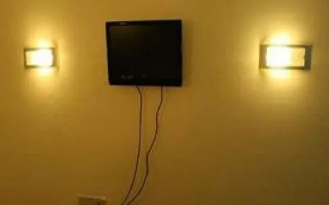 Toilena Room and Board