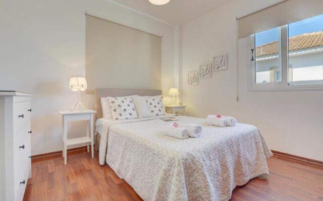 SunnyVillas: 3BR Super Cozy Villa☆Private Pool☆BBQ - Villa Falcon