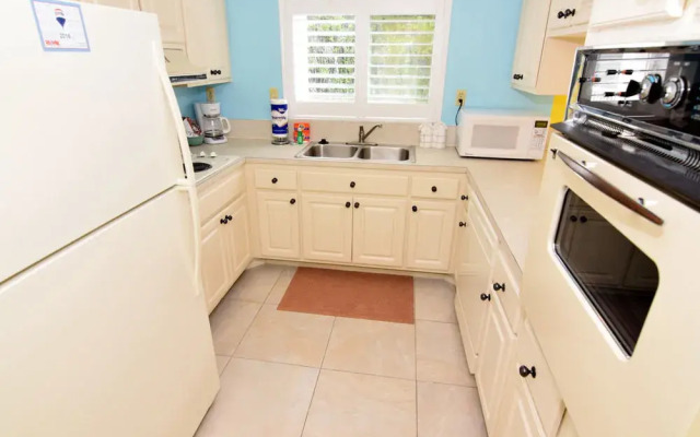 Island Beach Club 340F