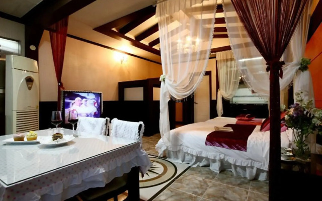 Aquamarine Pension