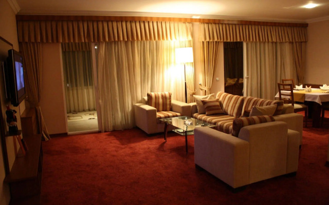 Qafqaz Sahil Resort Hotel