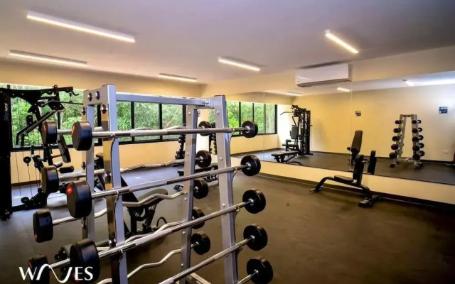 2 BR Amazing Pool Top Amenities Wifi 2FL Gym