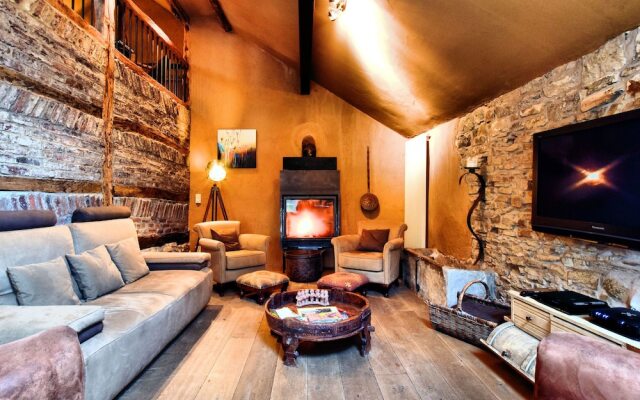 Elegant Farmhouse in Durbuy with Sauna