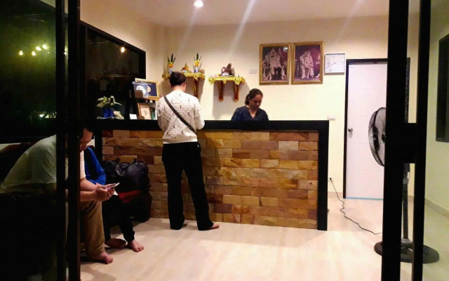 Phuket Sirinapha Resort