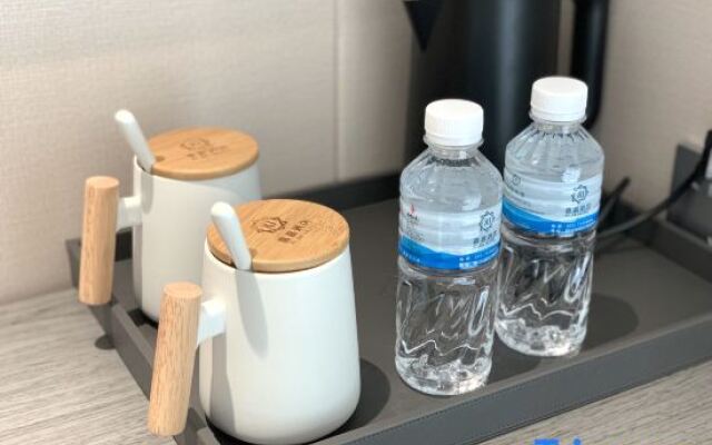 Xijia Hotel (Shizhu Middle School Kangde Central Street)