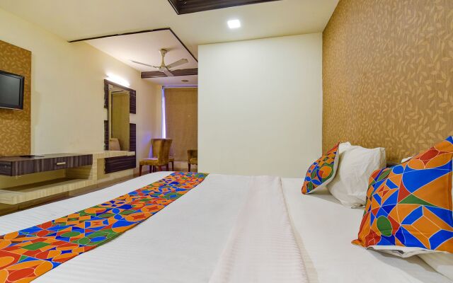 Treebo Trend Kia Residency