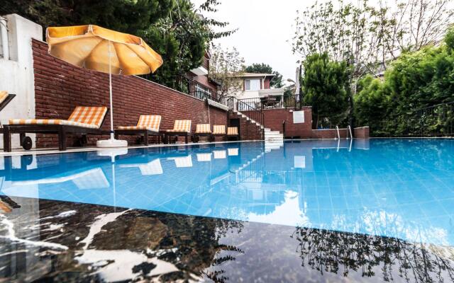 Buyukada Apart Hotel - Karadag Apart
