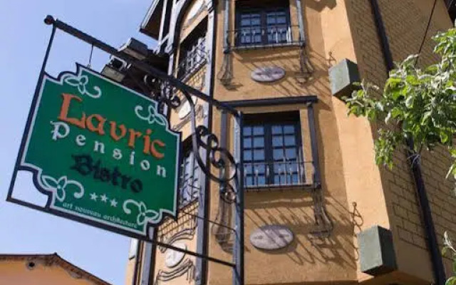 Lavric Bistro Pension