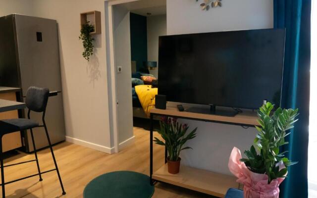 coeur de ville t2, terrasse, clim tt équipe, parking