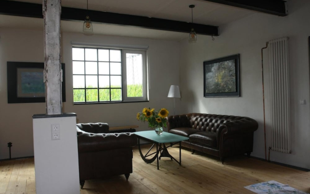 Art-be-and-b Bed and Breakfast