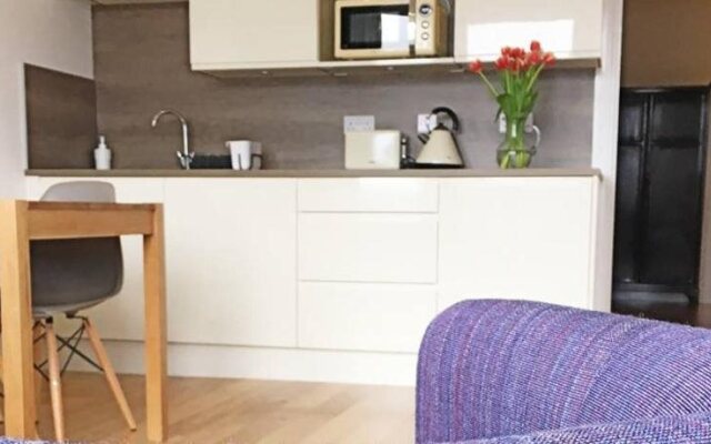 Boat House Super Suites