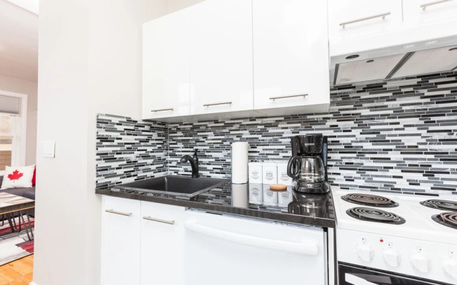 Applewood Suites - The Annex Lofts