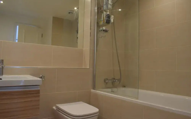 Modern 2 Bedroom Home In Maida Vale