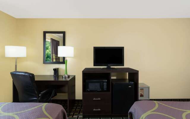 Super 8 by Wyndham Marietta