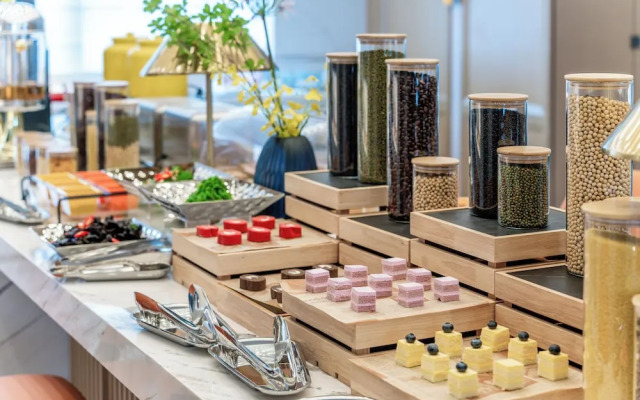 Holiday Inn Express Haikou World Trade Center