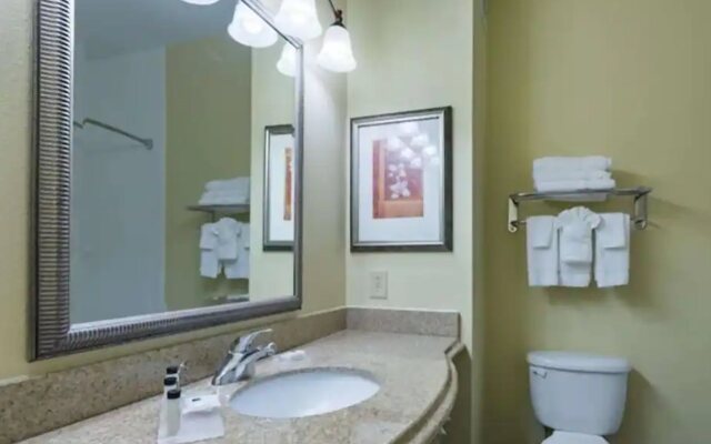 Country Inn and Suites San Marcos