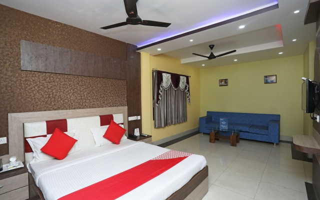 OYO 25006 Hotel Tr Palace