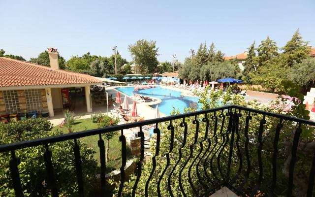 Mavruka Hotel