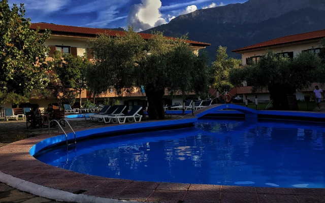 Filosxenia Natasa Hotel