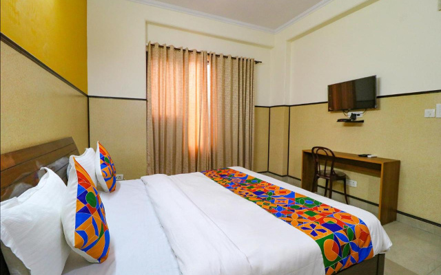 FabHotel Elite Peak