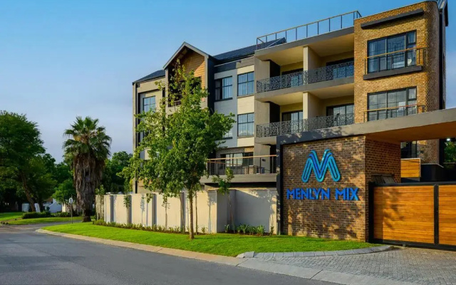 Menlyn Mix