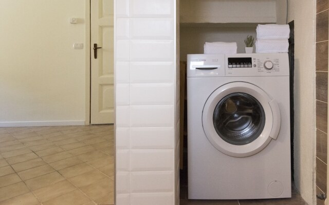 Altido Wood and White With Lake View