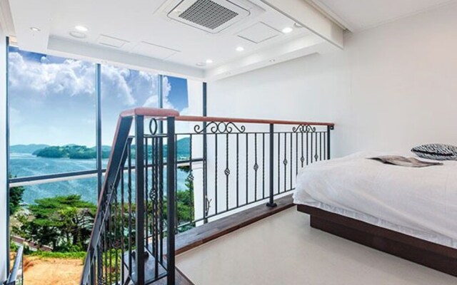 Tongyeong Mari Joa Pension