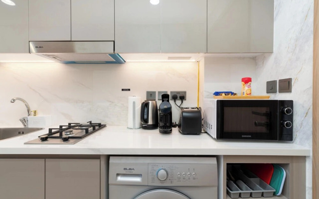 GLOBALSTAY. Azizi Riviera 34