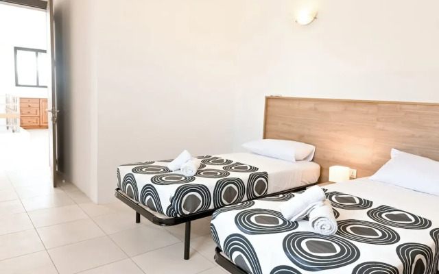 Mediterranea Sunny Maltese Townhouse