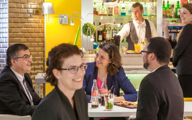 Mercure Paris Massy Gare TGV