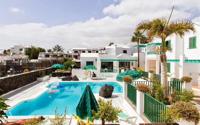 Apartamentos las Acacias