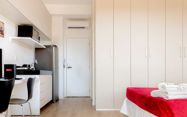 BHomy Vila Olímpia Charmoso e com varanda AL36