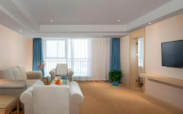 Vienna Classic Hotel (Qilu shoe city zoo store)