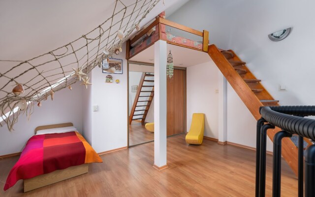 Apartment With Balcony by Renters