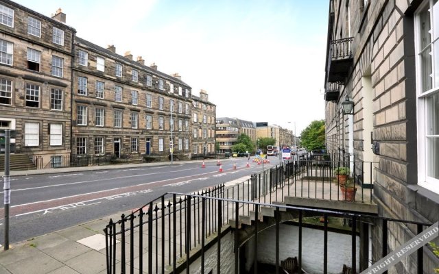 Charming Apartments Edinburgh