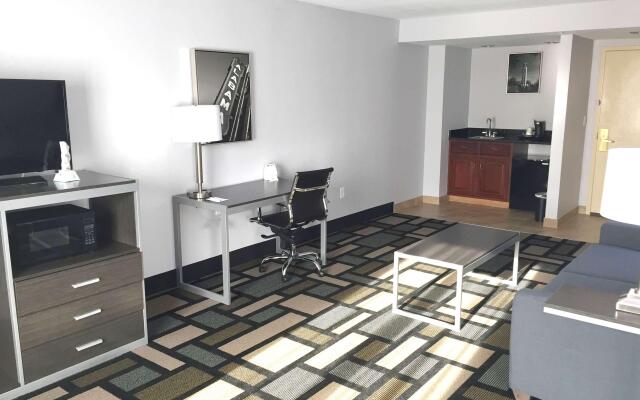 Best Western Plus Birmingham Inn & Suites