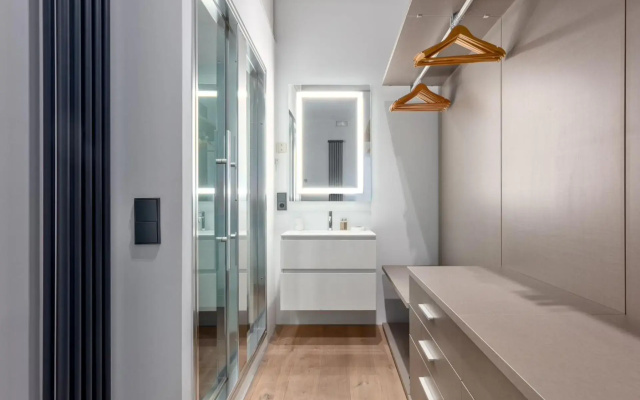 City Center modern apartment for 4 SANTA TERESA II