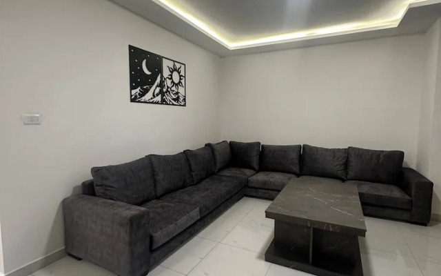 Cozy Home Near All Services 22 in Amman