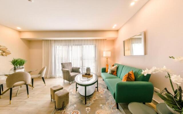 Fully Serviced Apartment at Regatta Living II 6C