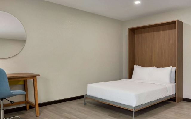 Days Inn by Wyndham Hillsboro