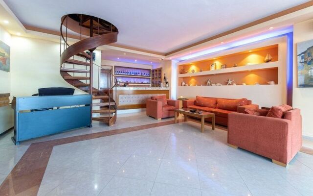 Hotel Avra