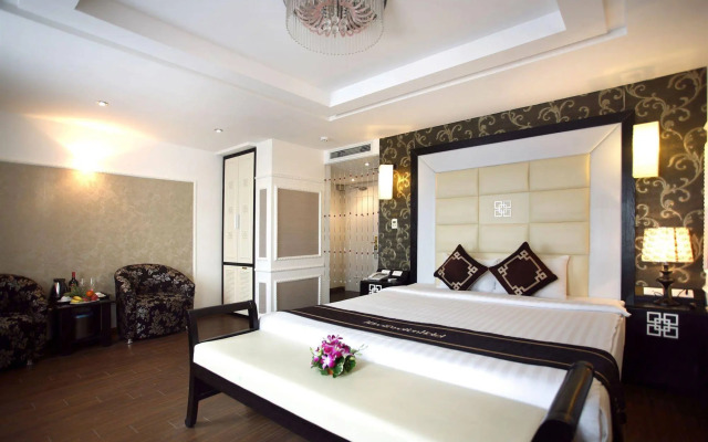 Hanoi Emotion Hotel