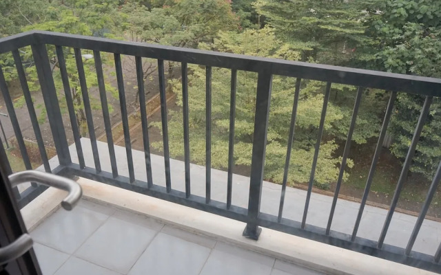 Comfy And Minimalist 2Br At Asatti Apartment