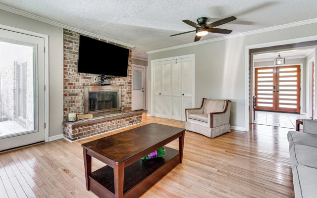 Stonecrest Family Home: Close to Panola Mountain!