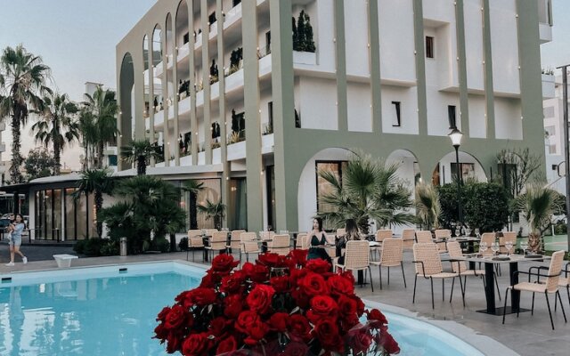 Flower Hotels & Resorts