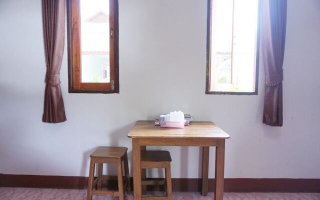 Ban Tontan Resort