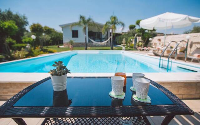 VILLA FERRADINA 4&2, Emma Villas