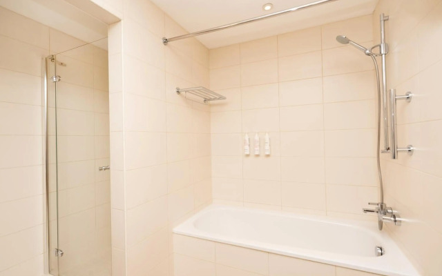 London Twickenham Stadium Hotel, a member of Radisson Individuals