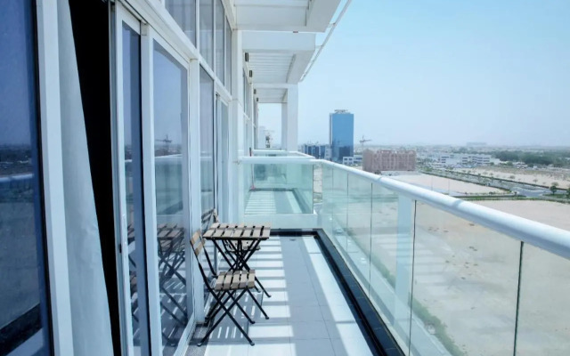 Dubai MAJESTIC Cozy LuxApt - 3BR