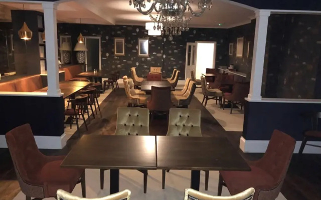 The Arbour Hotel